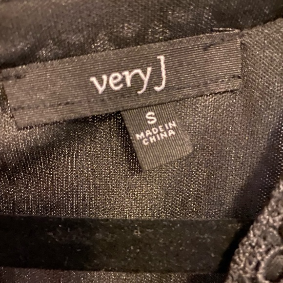 Lacy black romper - Picture 3 of 3